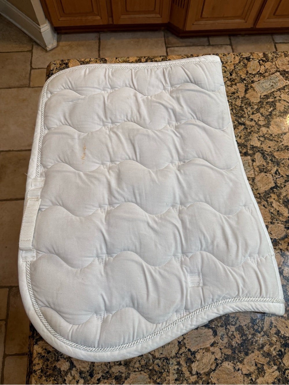Lamicell thick reversible White Quilted  Equestrian Saddle Pad - White vs. Gray